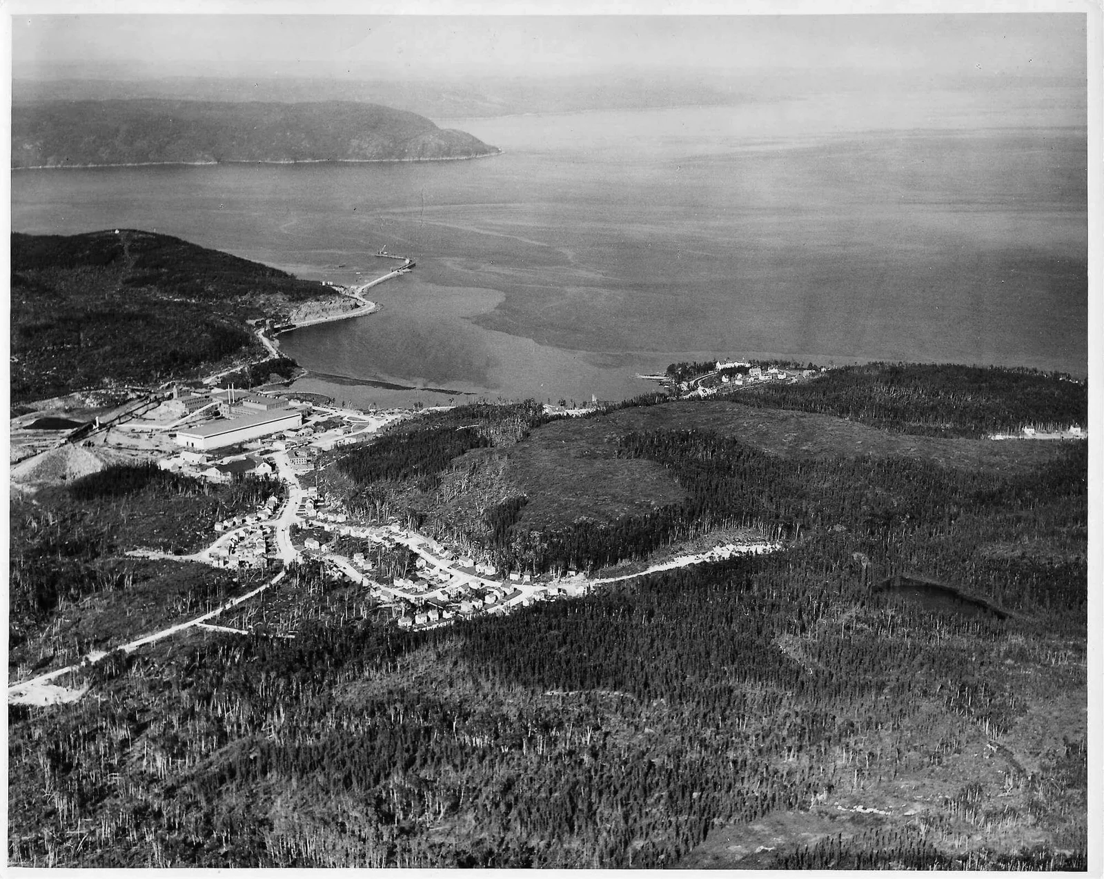 Vista aérea de Baie-Comeau en 1939, fotografía 4